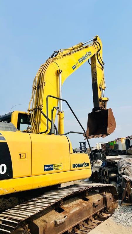 แมคโคร200-8n1โคมัสสึมีกล้องหลังสภาพเก่าเก็บ