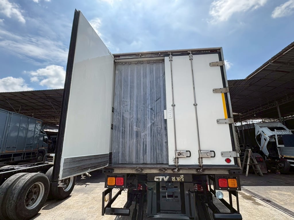 รถหกล้อฮีโน่วิคเตอร์ตู้เย็นทำความย็นตู้ไฟเบอร์เครื่องทพความเย็นเทอร์โมคิงส์