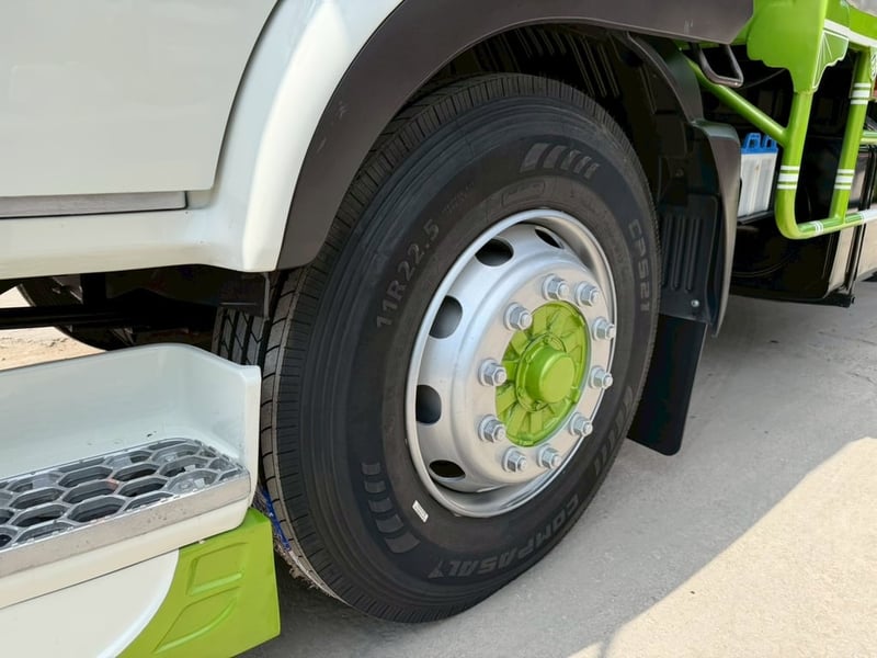 10ล้อฮีโน่วิคเตอร์ตู้10บานตู้ต่อใหม่ยางใหม่