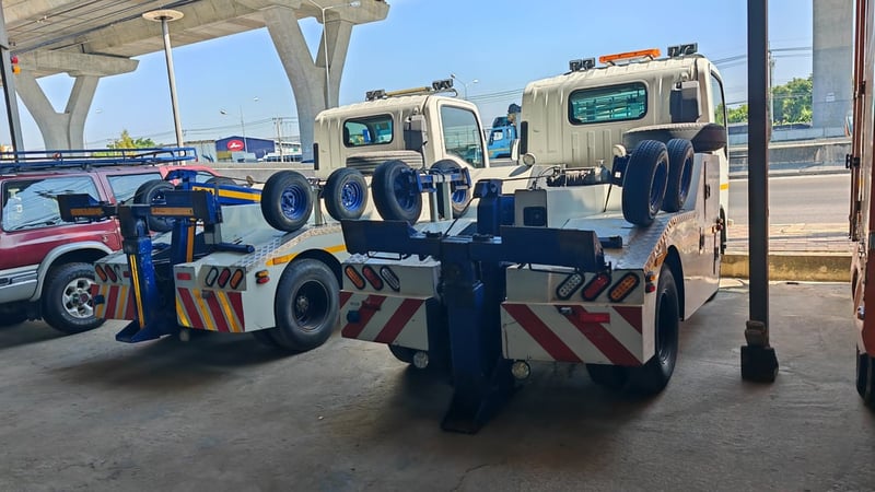 รถยก 6 ล้อ ISUZU NMR 130 ปี 64 ออปชั่นล้น พร้อมลุยงานลากจูง