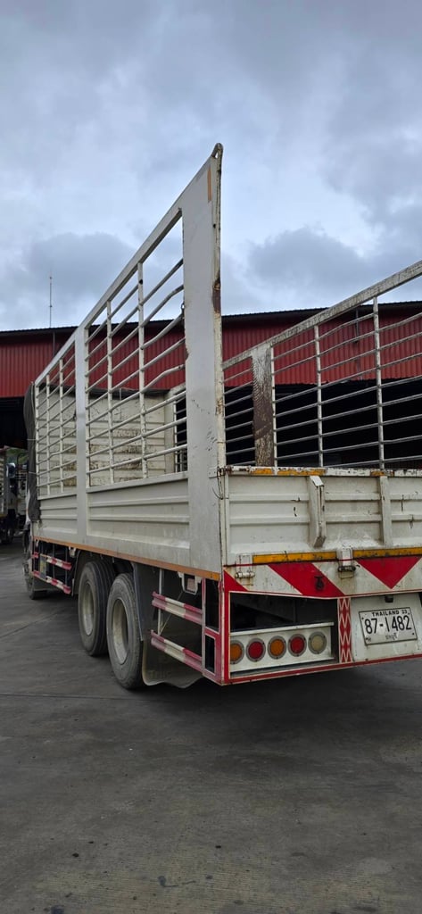 สิบล้อแปลงอีซูซุ240แรงปี65กะบะคอกสูง ลงเล่มพร้อม