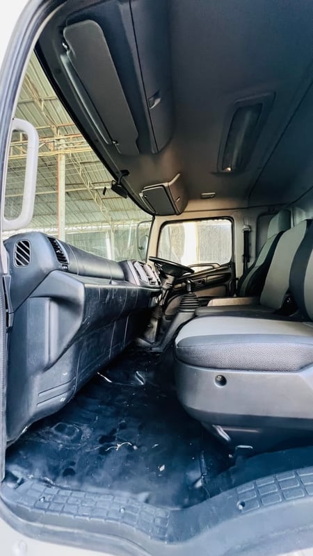 10ล้อฮีโน่วิคเตอร์สภาพพร้อมใช้ยางใหม่เก็บรายละเอียดใหม่