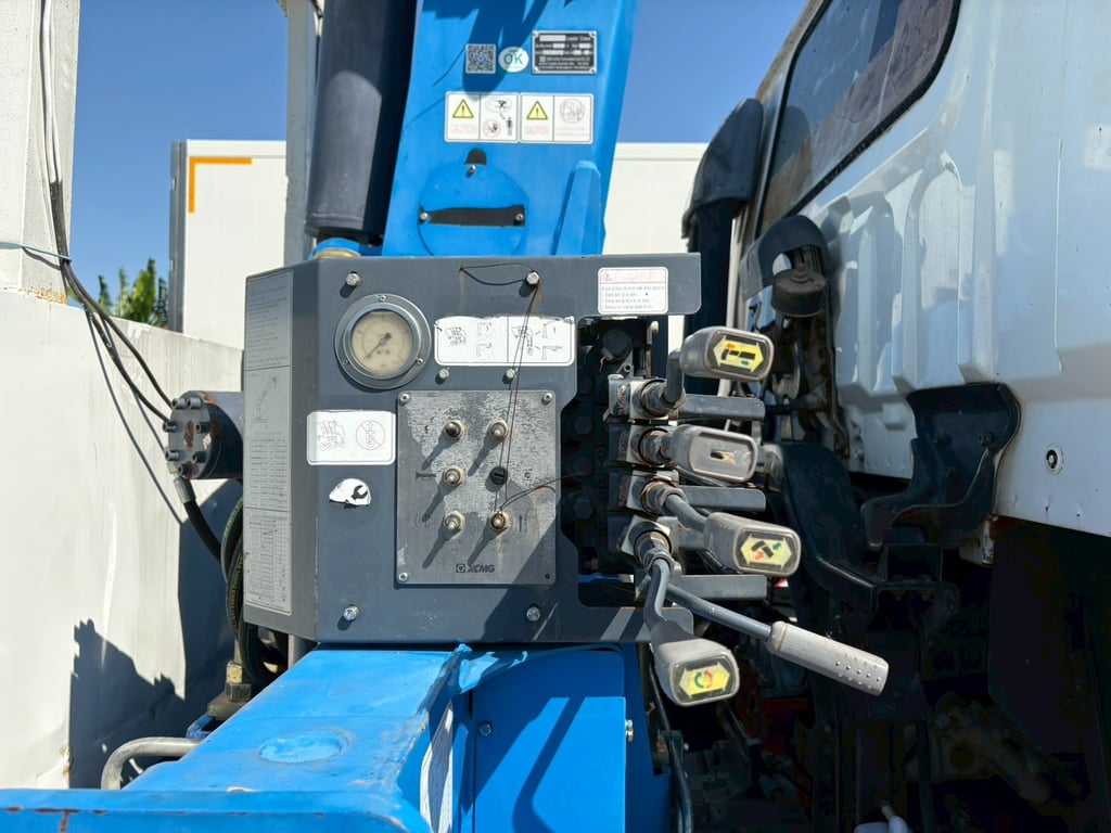 ♨️10 ล้อ 2 เพลา ติดเครน 5.5 ตัน ISUZU FVZ 200 แรง ♨️10 ล้อ 2 เพลา ติดเครน 5.5 ตัน ISUZU FVZ 200 แรง