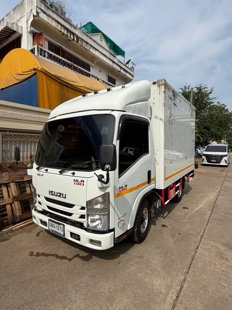 4ล้อไม่ติดเวลาNLR130ปี65ไมล์น้อยตู้แห้ง