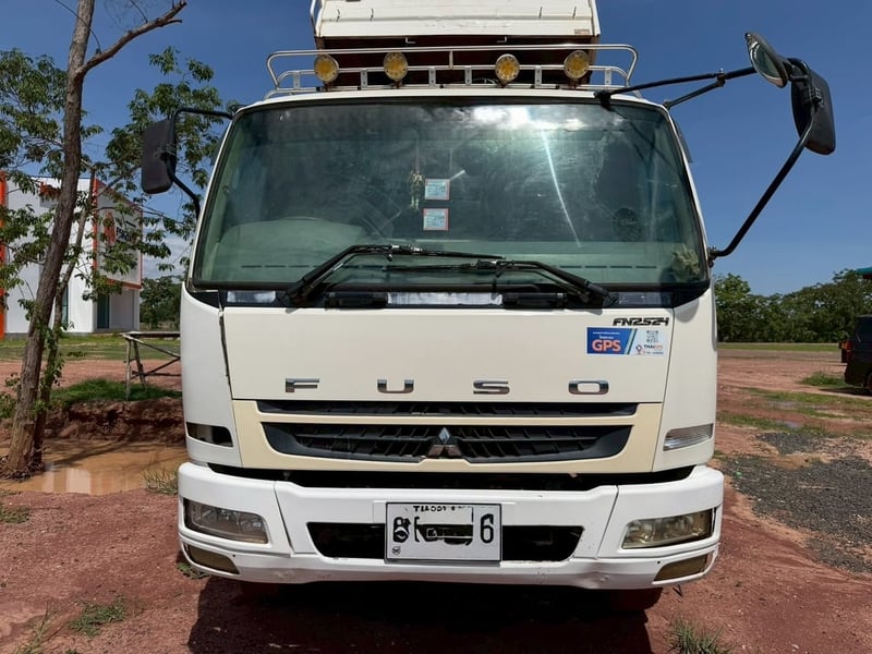 ขายรถ 10 ล้อดั้มพ์ FUSO 240 แรงม้า ปี 58
