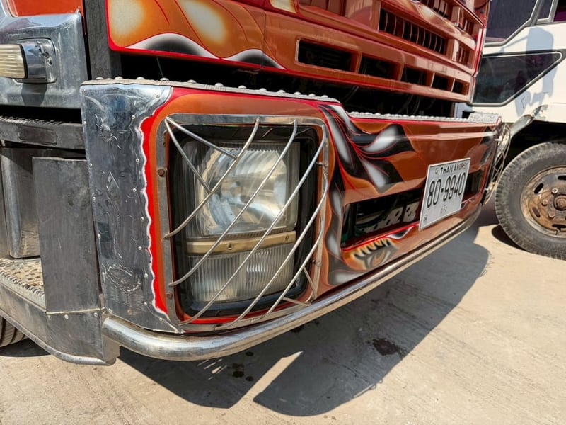 10ล้อดั้มอีซูซุ360ปี57มือเดียวป้ายแดงสภาพเดิมๆไมล์น้อย