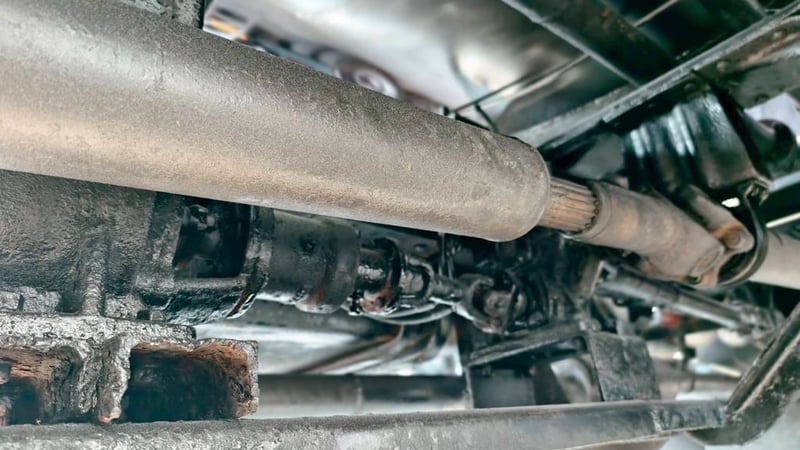 หกล้อหัวยาวรถน้ำเครื่อง 160 แรงม้า ระบบเบรกกิฟฟี่พร้อมระบบสเปรย์น้ำ ระบบเบรกกิฟฟี่พร้อมระบบสเปรย์น้ำ