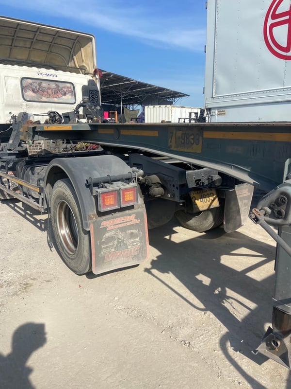 หัวลาก6ล้อฮีโน่วิคเตอร์260แรงปี60