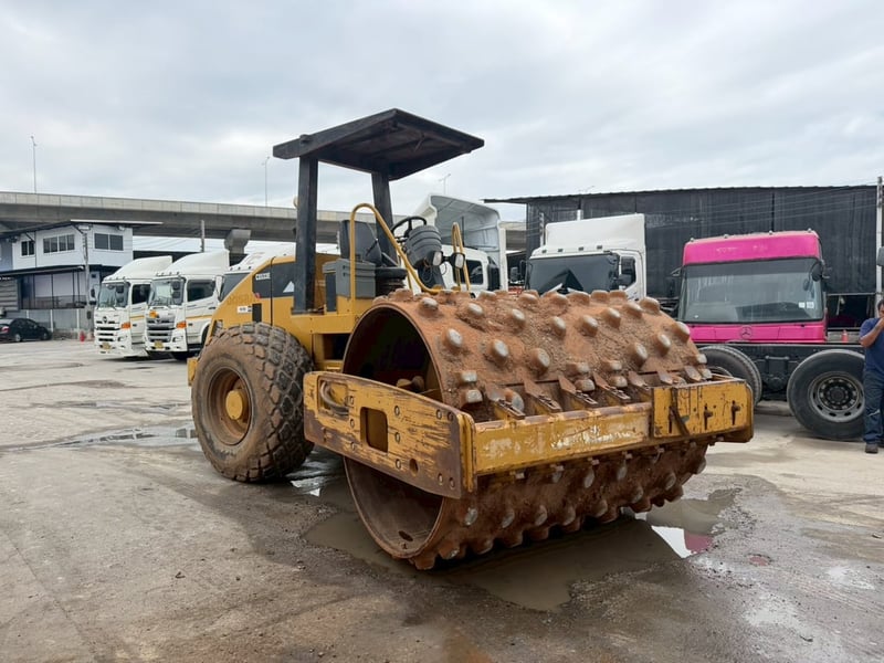 🚜 รถบด CAT CS533E 2 เพลา 2 เปลือก 🚜 รถบด CAT CS533E 2 เพลา 2 เปลือก