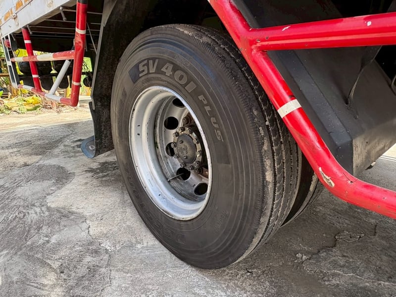 6ล้อเครนพับ 3 ตัน HINO VICTOR 240 แรง ปี62