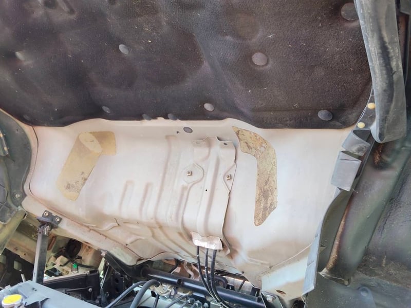 ISUZU NQR 175แรงม้า รถบรรทุก 6ล้อ กระบะเหล็กติดเครน ปี2014