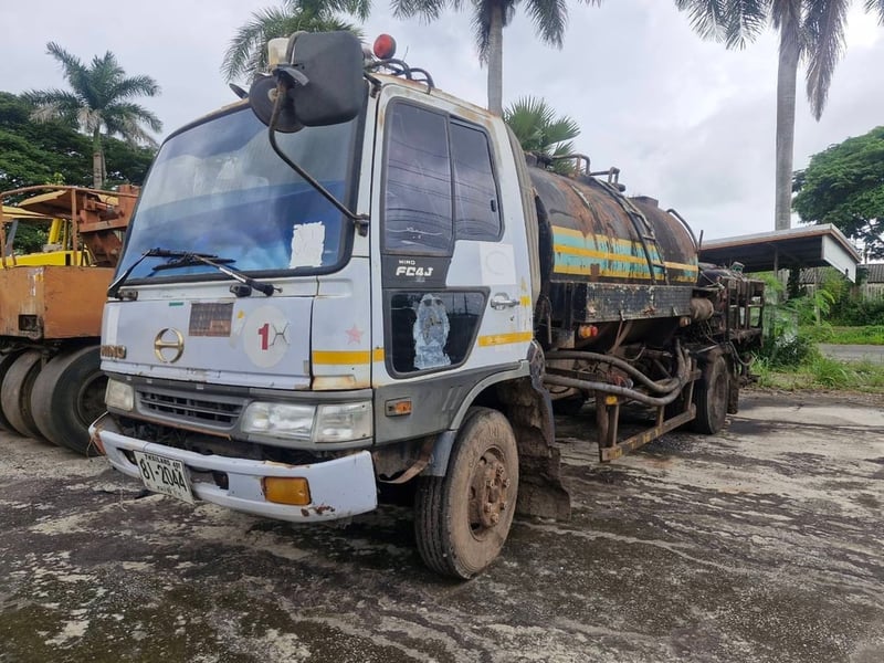 รถสเปย์ยางราคาเบาๆใช้งานได้ปกติ รถสเปย์ยางราคาเบาๆใช้งานได้ปกติ