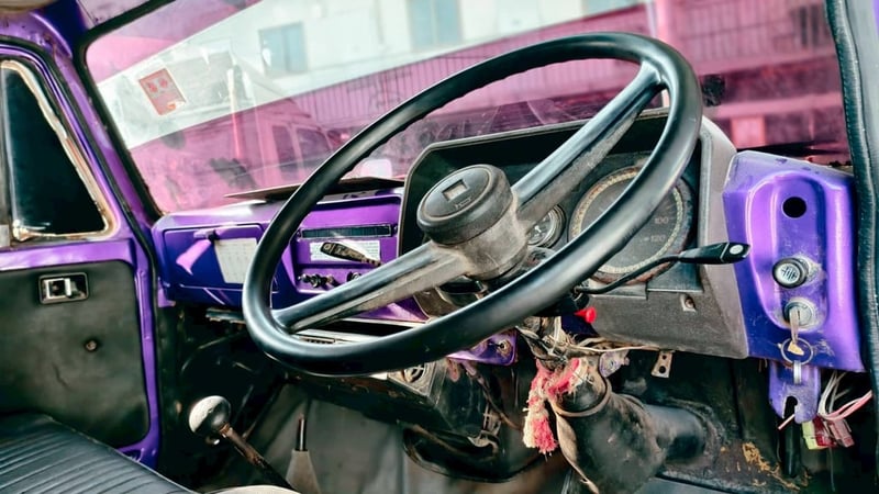 หกล้อหัวยาวรถน้ำเครื่อง 160 แรงม้า ระบบเบรกกิฟฟี่พร้อมระบบสเปรย์น้ำ ระบบเบรกกิฟฟี่พร้อมระบบสเปรย์น้ำ