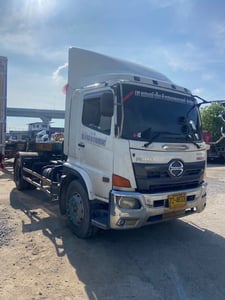 หัวลาก6ล้อฮีโน่วิคเตอร์260แรงปี60