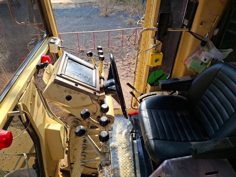 รถเกรด140G5MDสภาพรถพร้อมใช้งานเอกสารเล่มทะเบียน รถเกรด140G5MDสภาพรถพร้อมใช้งานเอกสารเล่มทะเบียน