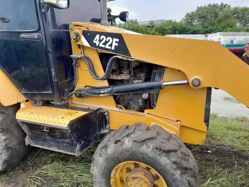 รถตักหน้า ขุดหลัง CAT 422F ขับ 4 พร้อมใช้งาน