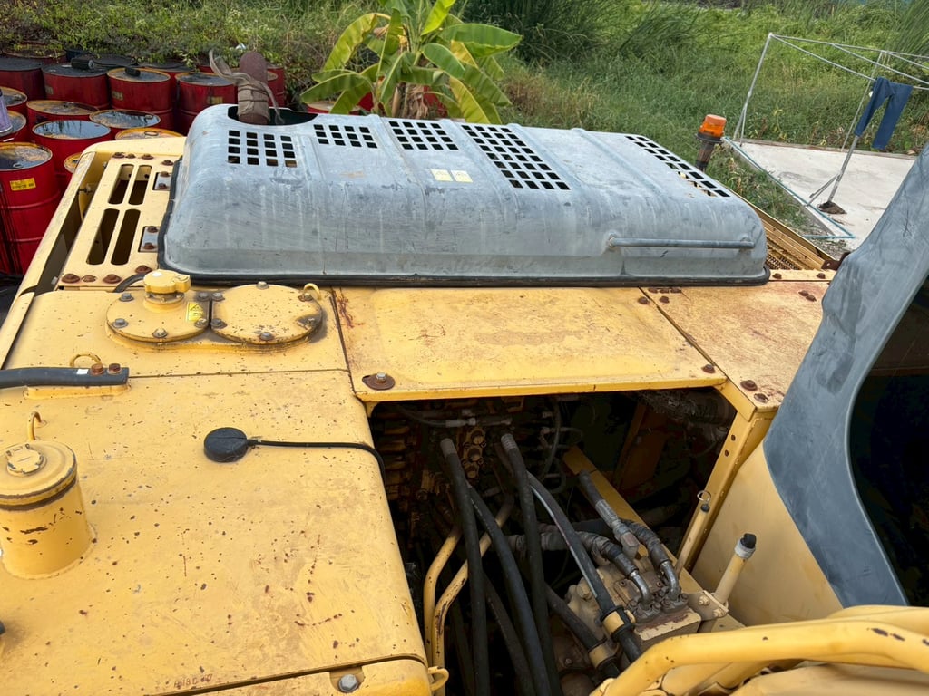 🚜 รถแบคโฮ KOMATSU PC200-7 (มีเล่มทะเบียน!) 🚜 รถแบคโฮ KOMATSU PC200-7 (มีเล่มทะเบียน!)