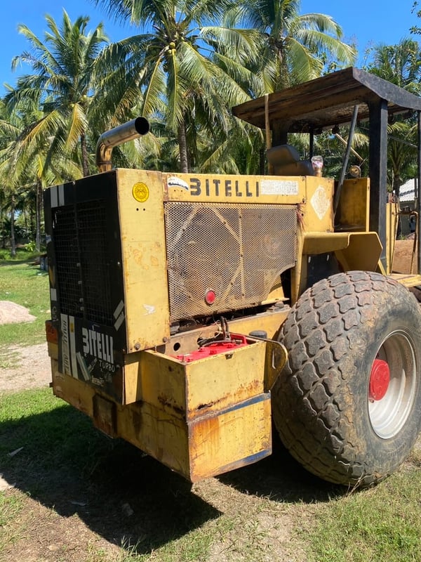 รถบดสั่นสะเทือน2เพลา2เปลือกbitelleสภาพพร้อมใช้งานเอกสารเล่มทะเบียน