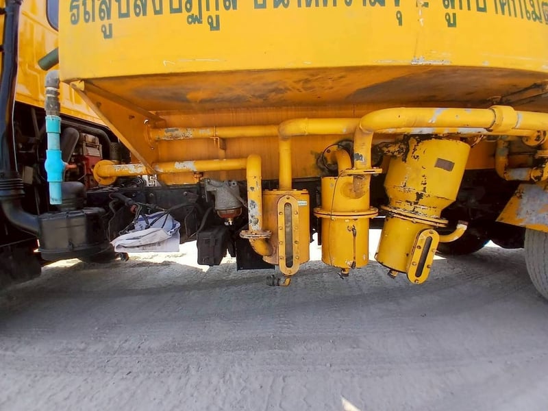 รถหกล้อดูดสิ่งปฎิกูลส้วมไขมันเครื่อง136แรง รถหกล้อดูดสิ่งปฎิกูลส้วมไขมันเครื่อง136แรง
