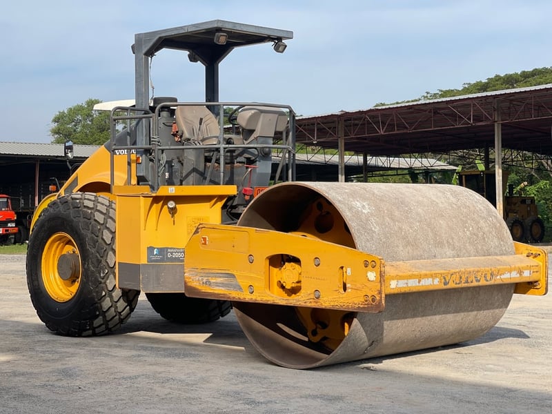 รถบดสั่นสะเทือนวอลโว่sd110เอกสารพร้อมเล่มทะเบียน