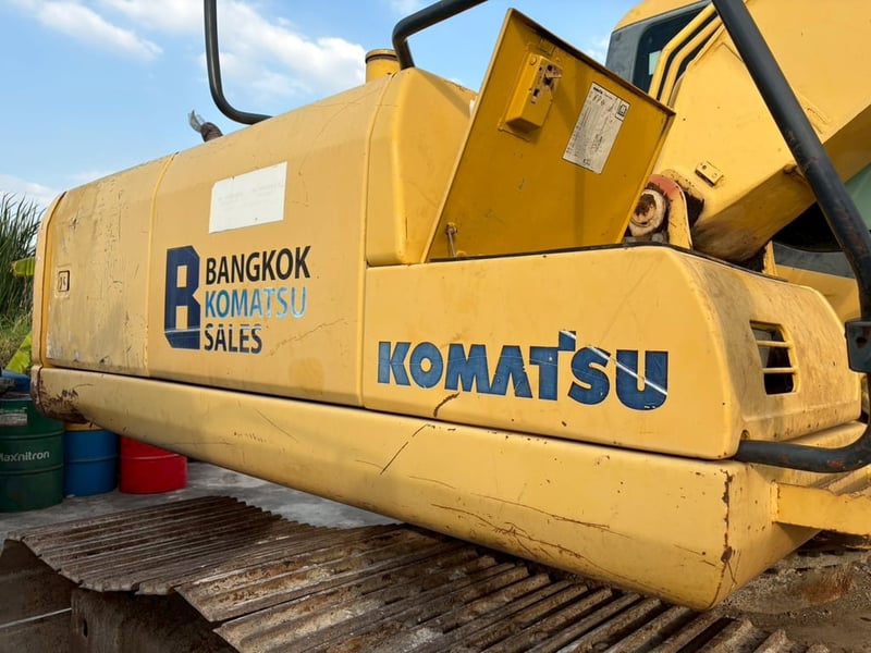 ​🚜 รถแบคโฮ KOMATSU PC200-7 (มีเล่มทะเบียน!) 