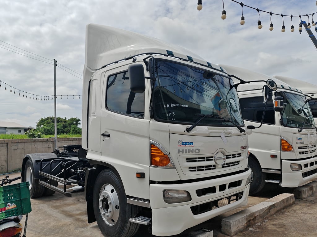 หัวลาก 6 ล้อ HINO MEGA 500 ปี 56 สวย พร้อม หัวลาก 6 ล้อ HINO MEGA 500 ปี 56 สวย พร้อม