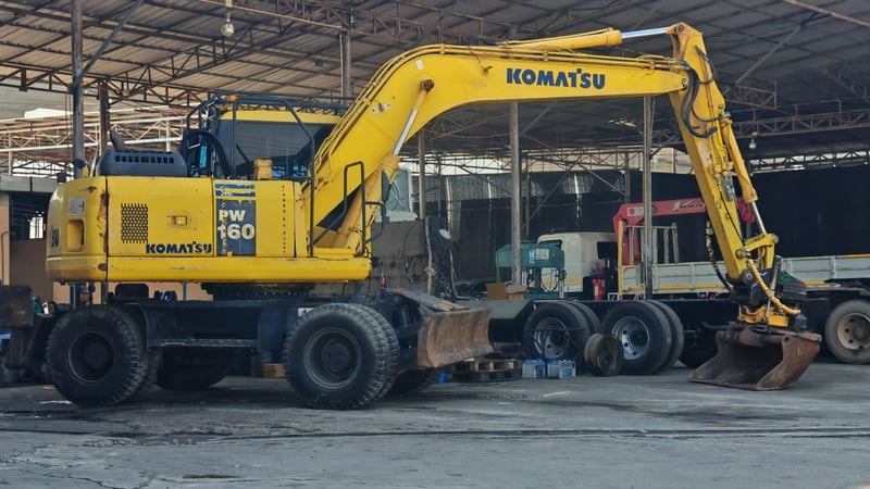 แมคโครล้อยาง โคมัตสุ 160-7EO