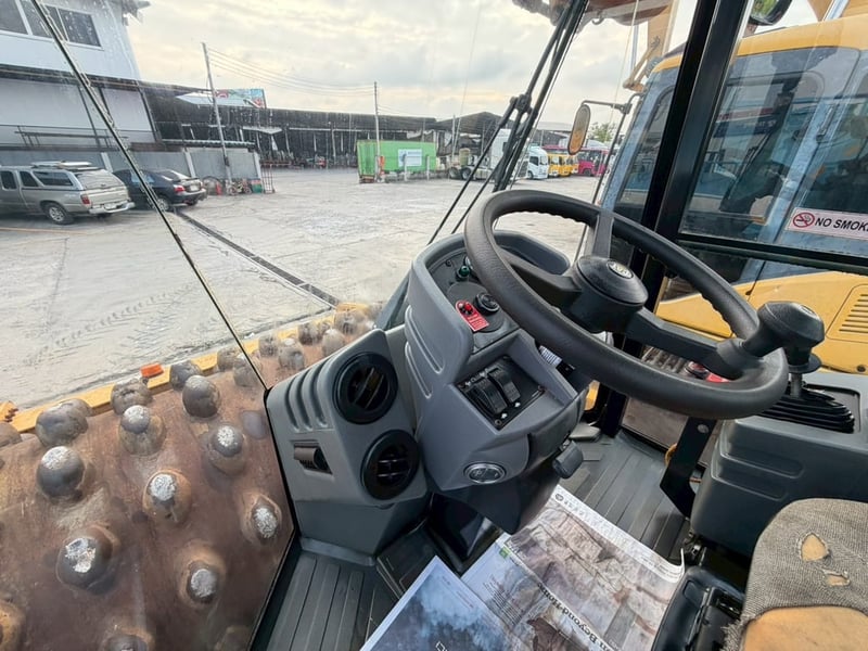 ​🚧 รถบดสั่นสะเทือน CAT CP76 ปี 2011 (NEW!)