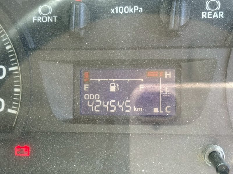 6ล้อเครนพับ 3 ตัน HINO VICTOR 240 แรง ปี62