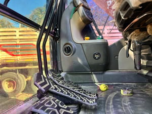 🚜 รถแบคโฮ CAT 320D (มีเล่มทะเบียน!)