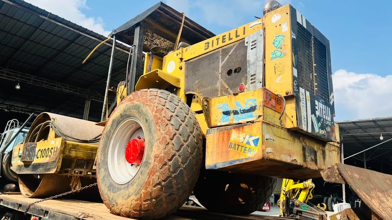 รถบดสั่นสะเทือน2เพลา2เปลือกbitelleสภาพพร้อมใช้งานเอกสารเล่มทะเบียน รถบดสั่นสะเทือน2เพลา2เปลือกbitelleสภาพพร้อมใช้งานเอกสารเล่มทะเบียน