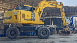 แมคโครล้อยาง โคมัตสุ 160-7EO