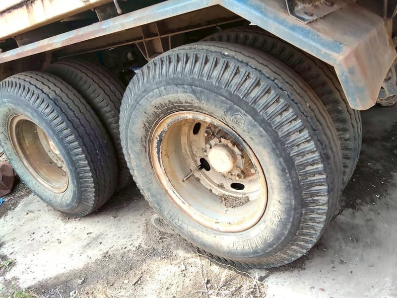 10ล้อแม่ลูกไม่ดั้มคอกสูงล่องปี56