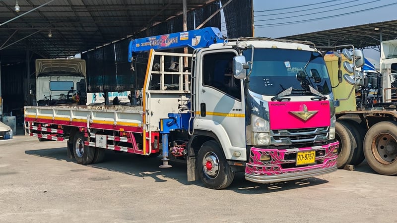 หกล้อเครน ISUZU FRR 210 ปี 60 สภาพสวย พร้อมใช้งานทันที! 🚛💨