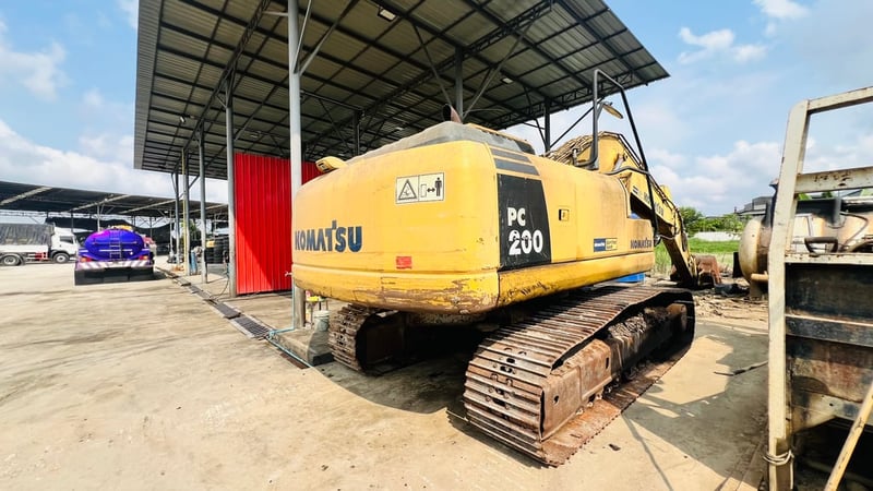 แมคโคร200-8n1โคมัสสึมีกล้องหลังสภาพเก่าเก็บ