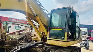 แมคโคร200-8n1โคมัสสึมีกล้องหลังสภาพเก่าเก็บ