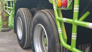 10 ล้อตู้แห้ง HINO VICTOR 260 แรง ปี 60 สภาพนางฟ้า ตู้ใหญ่ ยางใหม่ครบชุด! 💨