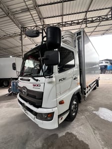 หกล้อห้องเย็น ฮีโน่มีเครื่องทำความหกล้อห้องเย็นมีเครื่องทำความเย็น