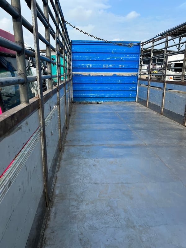 หกล้อฮีโน่FCเครื่อง210แรงปี62กะบะอลูมิเนียมเลสยาว6.5ม.ตามสภาพ890000