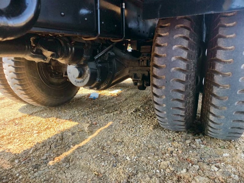 ISUZU FVZ 240แรงม้า รถบรรทุก 10ล้อ บรรทุกน้ำ ปี1995 เลขไมล์ 430,000 กม.