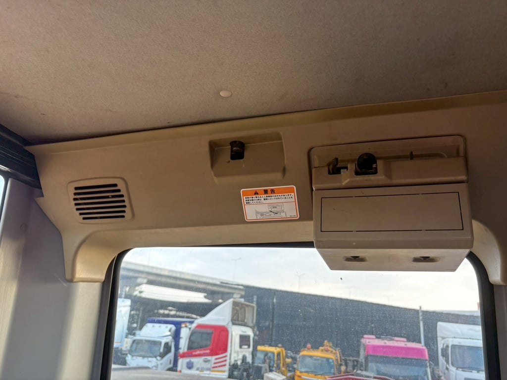 excavators 🚜 รถแบคโฮ CAT 320D-E (มีเล่มทะเบียน!) มีไลน์หัวเจาะ กล้องมองหลัง excavators 🚜 รถแบคโฮ CAT 320D-E (มีเล่มทะเบียน!) มีไลน์หัวเจาะ กล้องมองหลัง