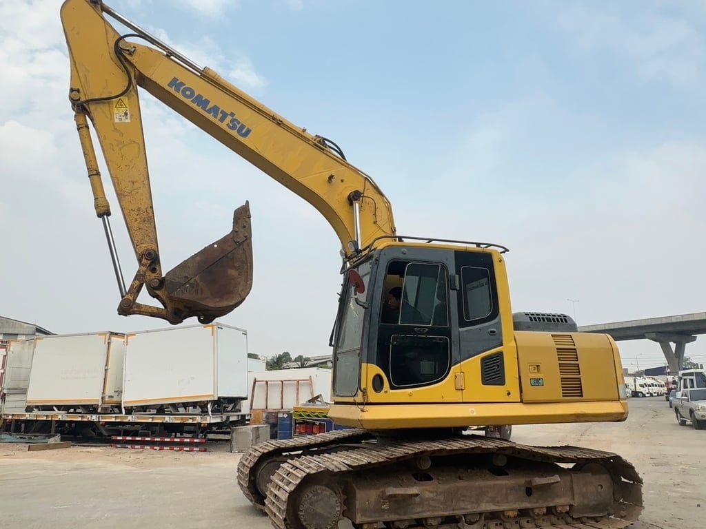 @____รถแบคโฮ KOMATSU PC160 LC-8 (มีเล่มทะเบียน!) @____รถแบคโฮ KOMATSU PC160 LC-8 (มีเล่มทะเบียน!)