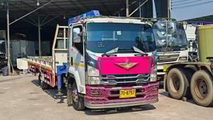 หกล้อเครน ISUZU FRR 210 ปี 60 สภาพสวย พร้อมใช้งานทันที! 🚛💨