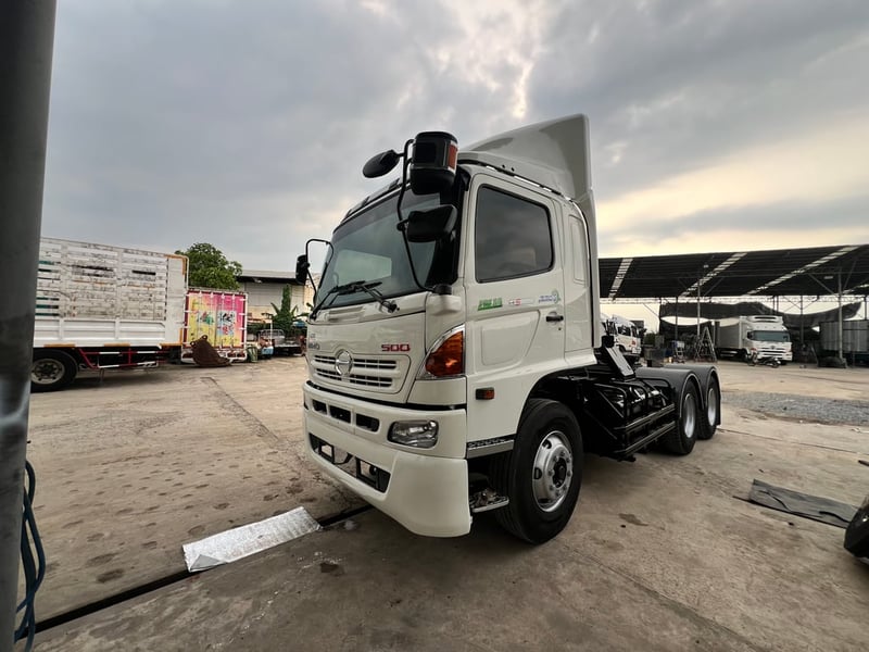 หัวลากฮีโน่344ปี58กะจกไฟฟ้าตัวสุดท้ายยางใหม่พร้อมใช้งาน หัวลากฮีโน่344ปี58กะจกไฟฟ้าตัวสุดท้ายยางใหม่พร้อมใช้งาน