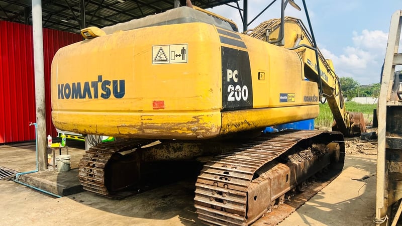 แมคโคร200-8n1โคมัสสึมีกล้องหลังสภาพเก่าเก็บ