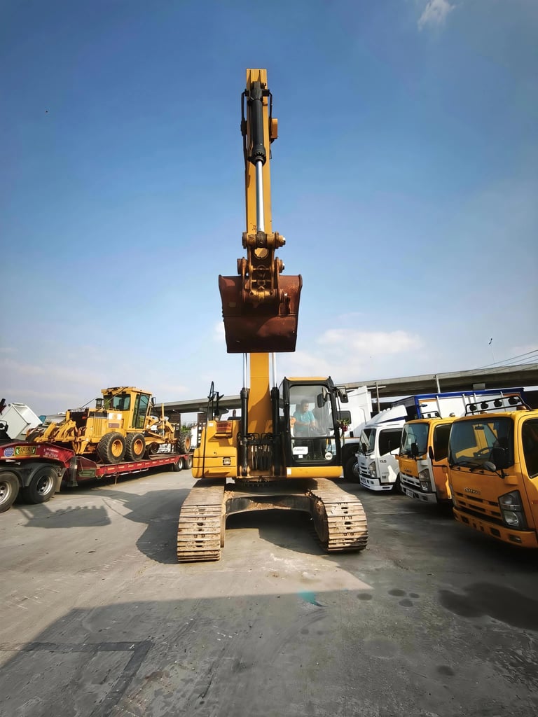 excavators 🚜 รถแบคโฮ CAT 320D-E (มีเล่มทะเบียน!) มีไลน์หัวเจาะ กล้องมองหลัง excavators 🚜 รถแบคโฮ CAT 320D-E (มีเล่มทะเบียน!) มีไลน์หัวเจาะ กล้องมองหลัง