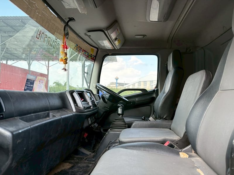 🏗️ 10 ล้อเครนพับ HINO VICTOR 260 แรง ปี 62 (HIAB 5 ตัน!)