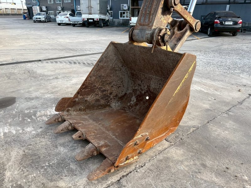 ​🚜 รถแบคโฮ KOMATSU PC200-7 (มีเล่มทะเบียน!) 