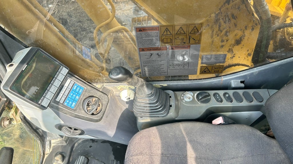 @____รถแบคโฮ KOMATSU PC160 LC-8 (มีเล่มทะเบียน!) @____รถแบคโฮ KOMATSU PC160 LC-8 (มีเล่มทะเบียน!)