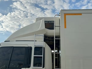 10ล้อฮีโน่โปรเฟียตู้เย็นราคาเบาๆ